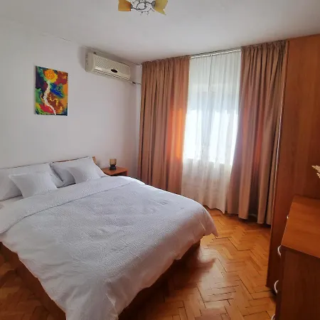 Apartment Deja Vu *